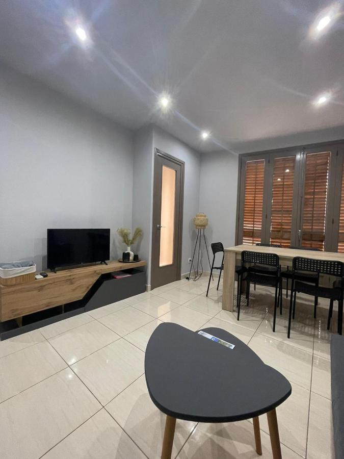 Camarasa Apartments Cal Benet מראה חיצוני תמונה
